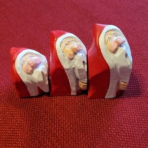 Dept 56 Kneeling Barefoot Santas